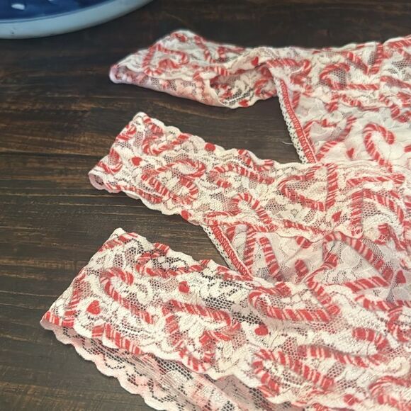 NWT Hanky Panky Signature Lace Printed Original Rise Thong set of 3 - Picture 3 of 5